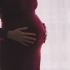 Peut-on trouver un vêtement de femme enceinte léger et tendance ?